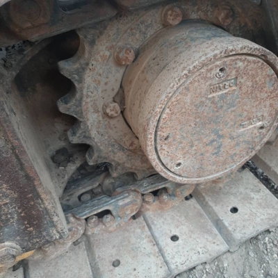 KOMATSU 15UU
