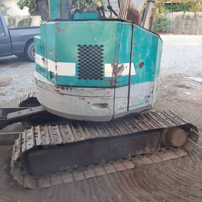 KOMATSU 15UU