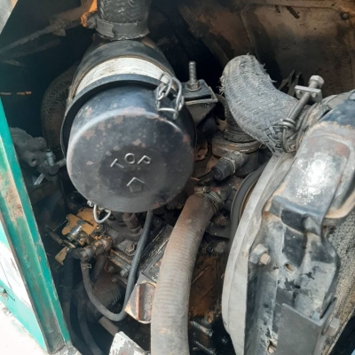 KOMATSU 15UU