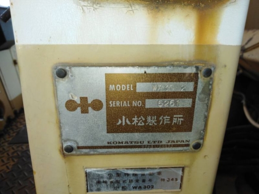 รถตัก KOMATSU WA30-2