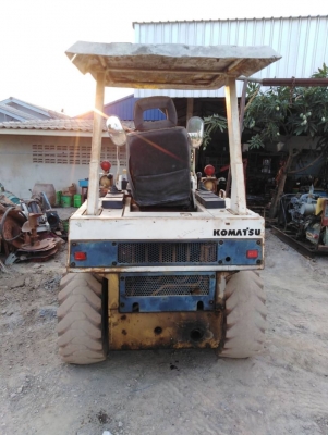รถตัก KOMATSU WA30-2 รถตัก KOMATSU WA30-2