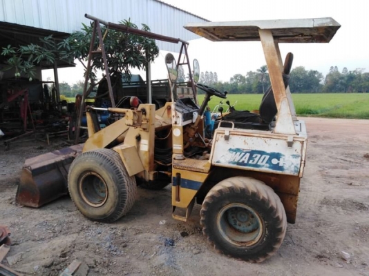 รถตัก KOMATSU WA30-2