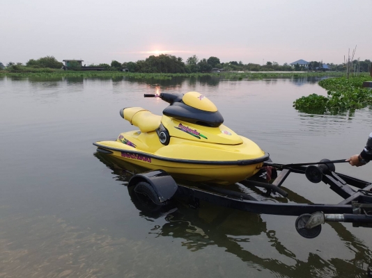 ขาย seadoo 800 ปี1997 พร้อมเทรนเลอร์ ราคา 70000บาท สนใจโทร0848935505 หรือline : Fkung2539