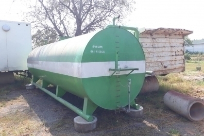 ถังน้ำมัน 15,000 ลิตร. สวยไม่ ราคาไม่แพง ราคา 75,000 บาท ติดต่อ 089-5367218. 081-4252943