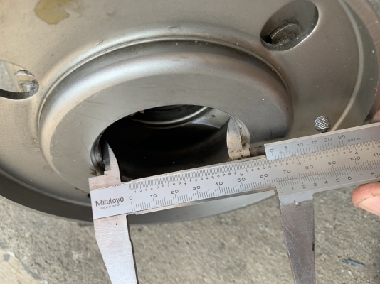 ขายปั๊มน้ำหอยโข่งหัวสแตนเลส Ebara 2HP. 380V made in Italy ขนาดเข้า 2.5นิ้ว ออก 1.5นิ้ว สภาพสวยใหม่มาก หมุนนิ่ม พร้อมใช้งาน ราคา 6,500 บาท