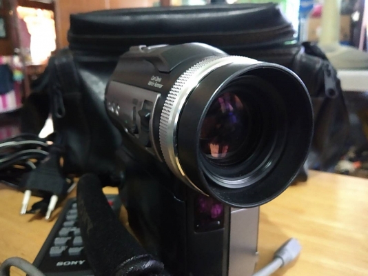 SONY HANDYCAN รุ่น DCR-PC330E Mdae in Japan