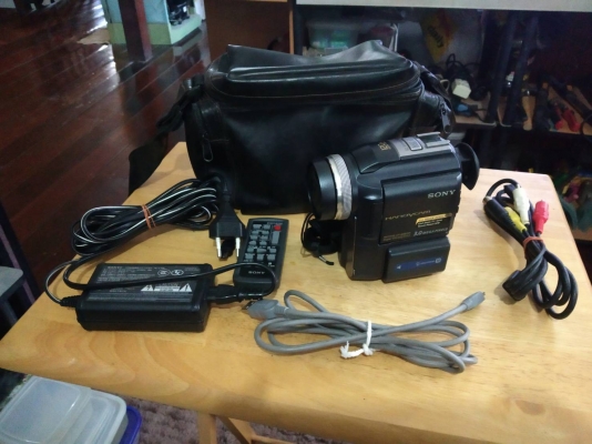 SONY HANDYCAN รุ่น DCR-PC330E Mdae in Japan