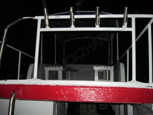 เรือยาวตลอดลำ 11.70 กว้าง 3.30 เมตร ลึก 1.30 12.13 ตันกรอส 8.25 ตันเนต เรือยาวตลอดลำ 11.70 กว้าง 3.30 เมตร ลึก 1.30 12.13 ตันกรอส 8.25 ตันเนต