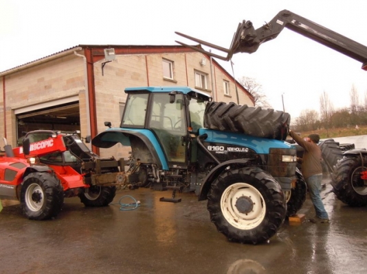 FORD NEW HOLLAND 8160