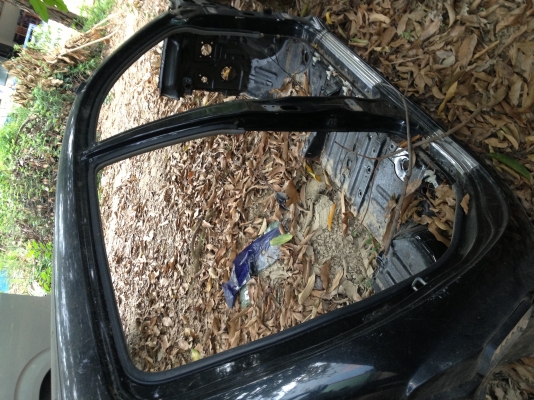 วงกบประตูไททั้น 4 ประตู