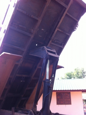 ISUZU ROCKY FXZ 240 HP 6SD1 รถพ่วงแม่+ลูก กระบะดั๊มพ์เหล็ก 12 ตันคอกเกษตรสภาพสวย ลูก 2 คานไม่ดั๊มพ์ เครื่องแน่นแรงดี ภายในเก๋งคอนโซลสวยครบ แอร์เย็น พวงมาลัยเพาเวอร์ เบรคทริ๊ปฟี้ ช่วงล่างคัชซีสวยมากทั้งแม่ทั้งลูก ยางสภาพดี 70\% พร้อมบรรทุกพร้อมใช้งาน เอกสาร ISUZU ROCKY FXZ 240 HP 6SD1 รถพ่วงแม่+ลูก กระบะดั๊มพ์เหล็ก 12 ตันคอกเกษตรสภาพสวย ลูก 2 คานไม่ดั๊มพ์ เครื่องแน่นแรงดี ภายในเก๋งคอนโซลสวยครบ แอร์เย็น พวงมาลัยเพาเวอร์ เบรคทริ๊ปฟี้ ช่วงล่างคัชซีสวยมากทั้งแม่ทั้งลูก ยางสภาพดี 70\% พร้อมบรรทุกพร้อมใช้งาน เอกสาร