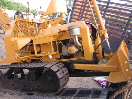 ขาย-รถขุด แบบหน้าดันหลังขุด YANMAR: 600C สตาร์ท  2 ระบบ แรงดี พร้อมใช้ ขับเคลื่อนด้วยระบบไฮโดรลิค