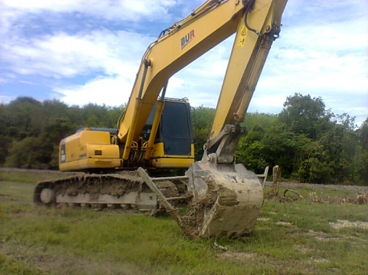 PC200-8 รถใหม่นอก มีจอหลัง 7xxxชม.เล่มทะเบียนเต็ม PC200-8 รถใหม่นอก มีจอหลัง 7xxxชม.เล่มทะเบียนเต็ม