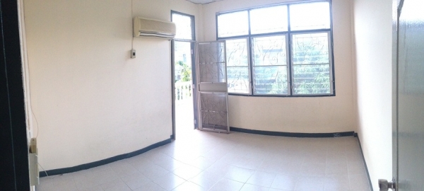 !!!!๑88*_ขาย บ้านทาวน์เฮ้าส์ 2 ชั้น 3 ห้องนอน สะอาด ไม่เปลี่ยวเลย เพื่อนบ้านน่ารักจริงๆไม่สัพเพเหระ โจรขโมยระแวกนี้ไม่เคยมี (เจ้าของขายเอง)