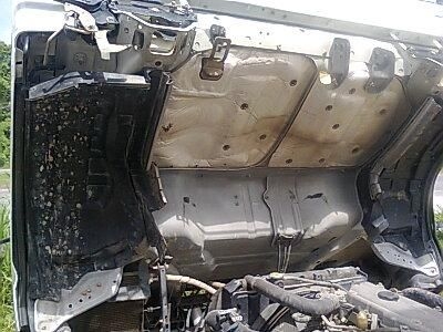 รถอิซูซุ 6 ล้อดั้ม 175 แรงม้า ปี 49  วิ่ง 7x,xxx กม.  สนใจติดต่อ 081 - 6079515