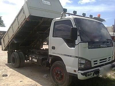 รถอิซูซุ 6 ล้อดั้ม 175 แรงม้า ปี 49  วิ่ง 7x,xxx กม.  สนใจติดต่อ 081 - 6079515