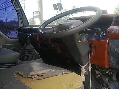 รถอิซูซุ 6 ล้อดั้ม 175 แรงม้า ปี 49  วิ่ง 7x,xxx กม.  สนใจติดต่อ 081 - 6079515