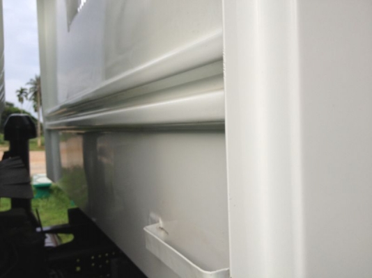 อิซูซุ 6 ล้อดั้ม 150 แรงม้า ปี 50  รถวิ่ง 22,xxx กม.  สนใจติดต่อ 081 - 6079515