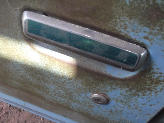 แยกชิ้น ด่วน DATSUN 720 เกียร์คอ แยกชิ้น ด่วน DATSUN 720 เกียร์คอ