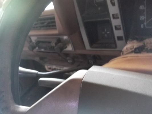 แยกชิ้น ด่วน DATSUN 720 เกียร์คอ แยกชิ้น ด่วน DATSUN 720 เกียร์คอ