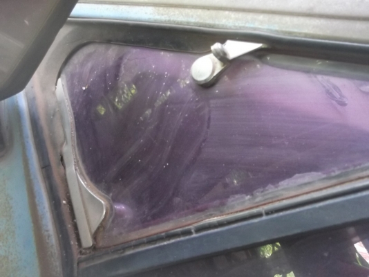 แยกชิ้น ด่วน DATSUN 720 เกียร์คอ แยกชิ้น ด่วน DATSUN 720 เกียร์คอ