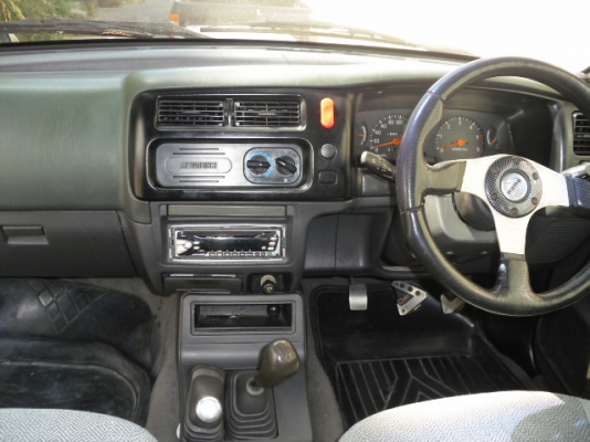 mitsubishi starda 2.8 power m/t 4wd ออฟโรด ล้อโต33ขอบ15สภาพสวยสมบูรณ์สุดๆสีรถทำมาใหม่ดำเงางาม mitsubishi starda 2.8 power m/t 4wd ออฟโรด ล้อโต33ขอบ15สภาพสวยสมบูรณ์สุดๆสีรถทำมาใหม่ดำเงางาม