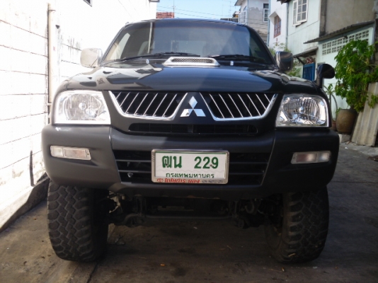 mitsubishi starda 2.8 power m/t 4wd ออฟโรด ล้อโต33ขอบ15สภาพสวยสมบูรณ์สุดๆสีรถทำมาใหม่ดำเงางาม