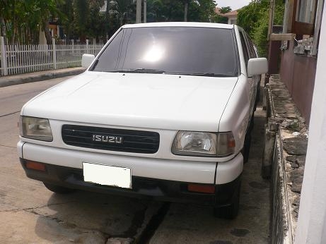 ขายกระบะ ISUZU SPACECAB 2.5 เกียร์ธรรมดา พวงมาลัยเพาเวอร์