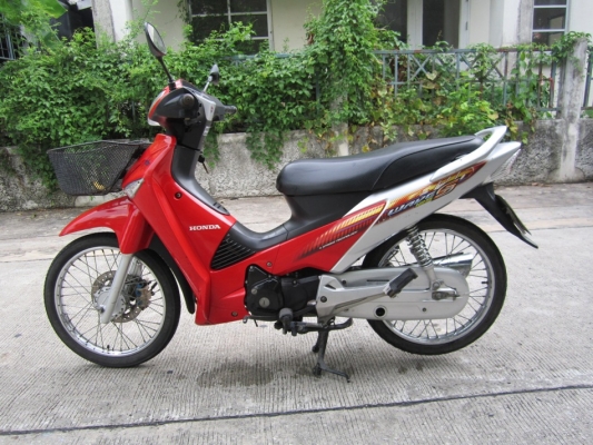 ยังไงก็ขาย wave125s ไฟเลี้ยวบังลม ไมดิจิตอล กุญแจใหญ่ UBOX รถบ้านสภาพพร้อมใช้ จดทะเบียน:ปี48 ทะเบียน : ภาษี พรบขาด 20-9-55  โอนได้ มีเล่มเอกสารครบ สภาพเครื่อง : เครื่องดีเดิมๆ ไม่เคยแกะ  ขี่กลับบ้านได้เลย คาบูเรเตอร์: เดินเบานิ่งปกติ ท่อไอเสีย : ท่อเดิมๆ