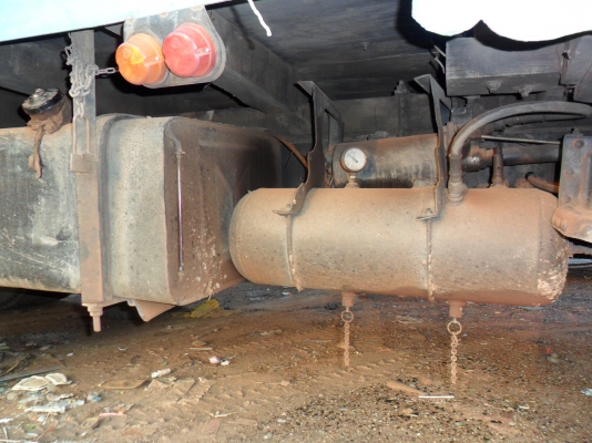 ขาย 10 ล้อ หัวยาว เพลาเดียว เครื่อง 6BB เบรกทิฟฟี่ เพาเวอร์ ทะเบียนพร้อมโอน ขาย 10 ล้อ หัวยาว เพลาเดียว เครื่อง 6BB เบรกทิฟฟี่ เพาเวอร์ ทะเบียนพร้อมโอน