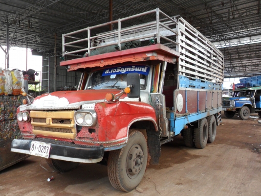 ขาย 10 ล้อ หัวยาว เพลาเดียว เครื่อง 6BB เบรกทิฟฟี่ เพาเวอร์ ทะเบียนพร้อมโอน ขาย 10 ล้อ หัวยาว เพลาเดียว เครื่อง 6BB เบรกทิฟฟี่ เพาเวอร์ ทะเบียนพร้อมโอน