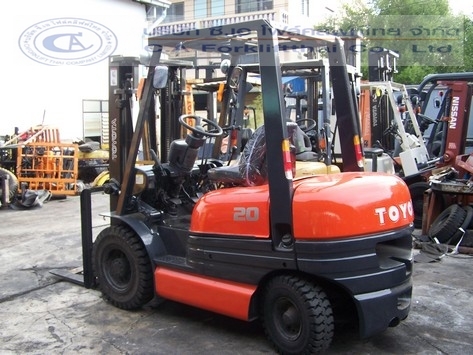 ขายรถ โฟล์คลิฟท์ TOYOTA รุ่น 6-FD25