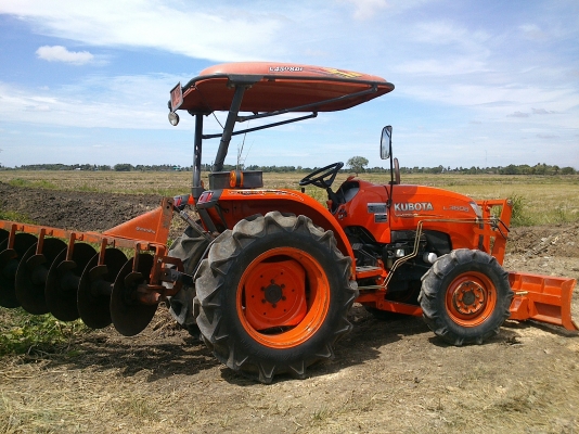 ขาย คูโบต้า 3608 สภาพดี สวยสีเดิมๆ เครื่องแน่น เกียนิ่ม ครับ