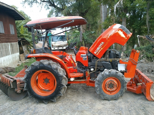 ขาย คูโบต้า 3608 สภาพดี สวยสีเดิมๆ เครื่องแน่น เกียนิ่ม ครับ