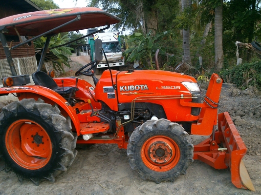 ขาย คูโบต้า 3608 สภาพดี สวยสีเดิมๆ เครื่องแน่น เกียนิ่ม ครับ
