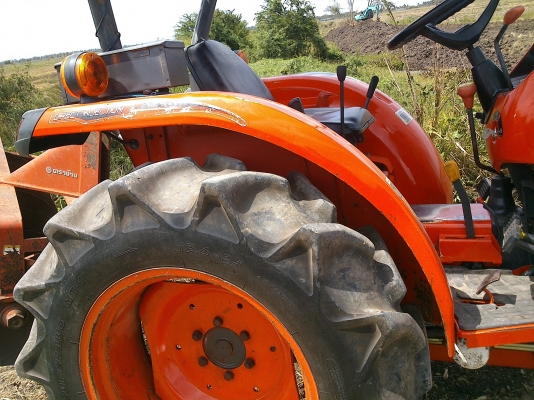 ขาย คูโบต้า 3608 สภาพดี สวยสีเดิมๆ เครื่องแน่น เกียนิ่ม ครับ