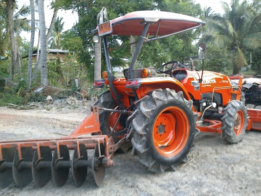 ขาย คูโบต้า 3608 สภาพดี สวยสีเดิมๆ เครื่องแน่น เกียนิ่ม ครับ