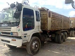 รถอิซูซุ 10 ล้อดั้ม  FXZ 270 แรงม้า  ปี 46 ( ขายแม่ลูก )  สนใจติดต่อ 081 - 6079515