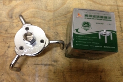 ตัวถอดหม้อกรองรถยนต์ แบบ 3 ขา WYNN's