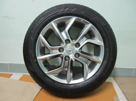 ขายยางป้ายแดง Nissan Pulsar ยาง Brigestone ขนาด 195/60R16 ปี 13
