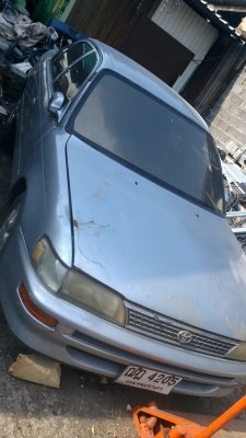 ขายรถ TOYOTA COROLLA เกีรย์ธรรมดาสภาพต้องบูรณะ