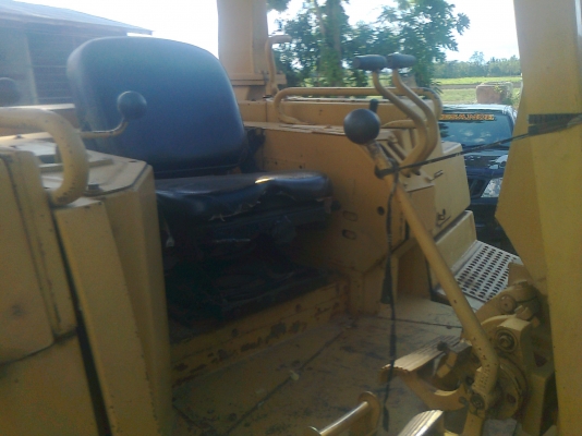 รถแทรกเตอร์ตีนตะขาบ CAT D6H เอกสารซื้อขาย