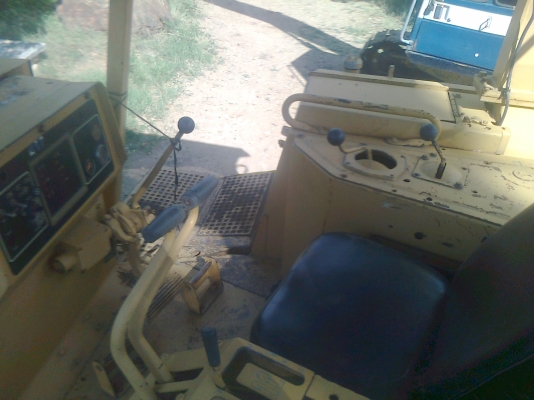 รถแทรกเตอร์ตีนตะขาบ CAT D6H เอกสารซื้อขาย