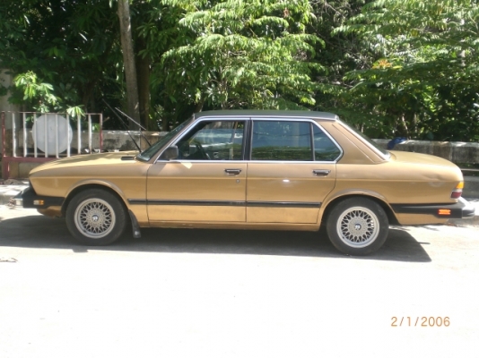 ขายรถเก๋งBMW รุ่นE28 2000cc