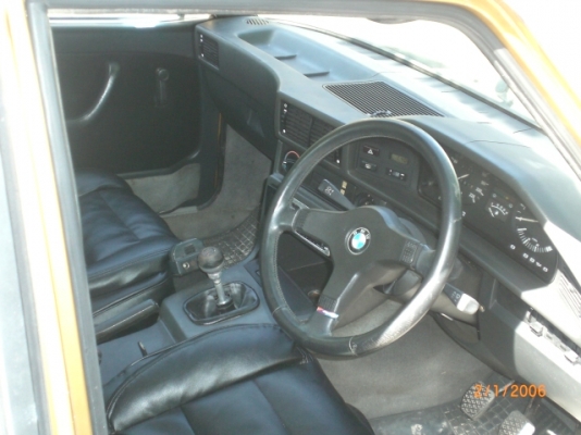 ขายรถเก๋งBMW รุ่นE28 2000cc