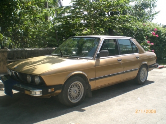 ขายรถเก๋งBMW รุ่นE28 2000cc