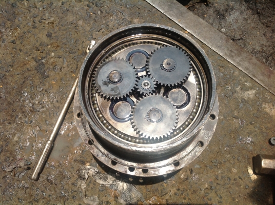 ตัวเดิน komatsu CAT SK