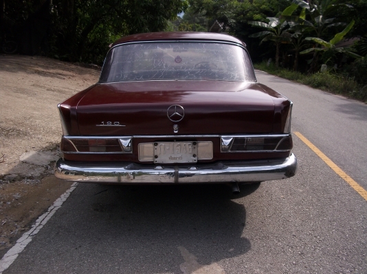 ขายรถยนต์เบนซ์ W110 190D 1960 เครืองนิสสันSD23 ดีเซล