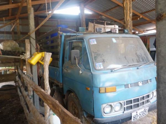 ขายรถสี่ล้อกลาง ขายรถสี่ล้อกลาง