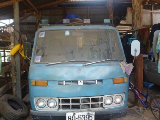 ขายรถสี่ล้อกลาง